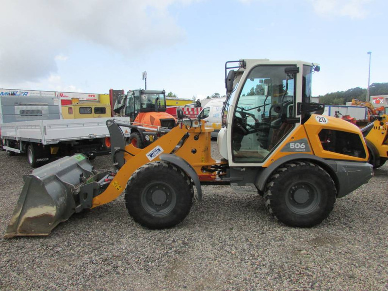 Liebherr L 506 Compact Radlader L506 41.500 EUR - Wheel loader: gambar 1 Liebherr L 506 Compact Radlader L506 41.500 EUR - Wheel loader: gambar 1