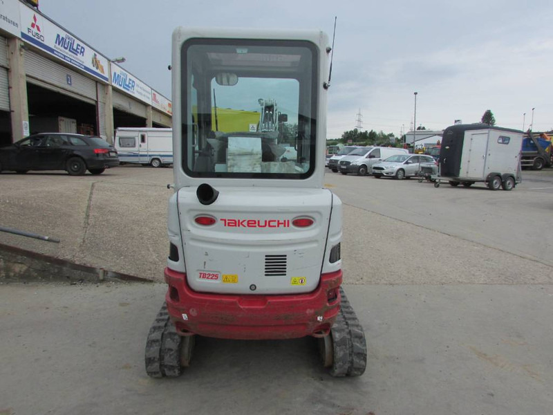 Takeuchi TB225 V3 Minibagger 35.500 EUR net - Ekskavator mini: gambar 5 Takeuchi TB225 V3 Minibagger 35.500 EUR net - Ekskavator mini: gambar 5