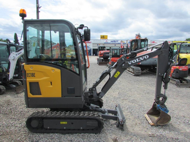 Volvo EC 18 E Minibagger 23.500 EUR - Ekskavator mini: gambar 4 Volvo EC 18 E Minibagger 23.500 EUR - Ekskavator mini: gambar 4