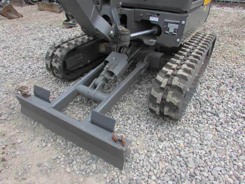 Volvo EC 18 E Minibagger 24.500 EUR - Ekskavator mini: gambar 3 Volvo EC 18 E Minibagger 24.500 EUR - Ekskavator mini: gambar 3