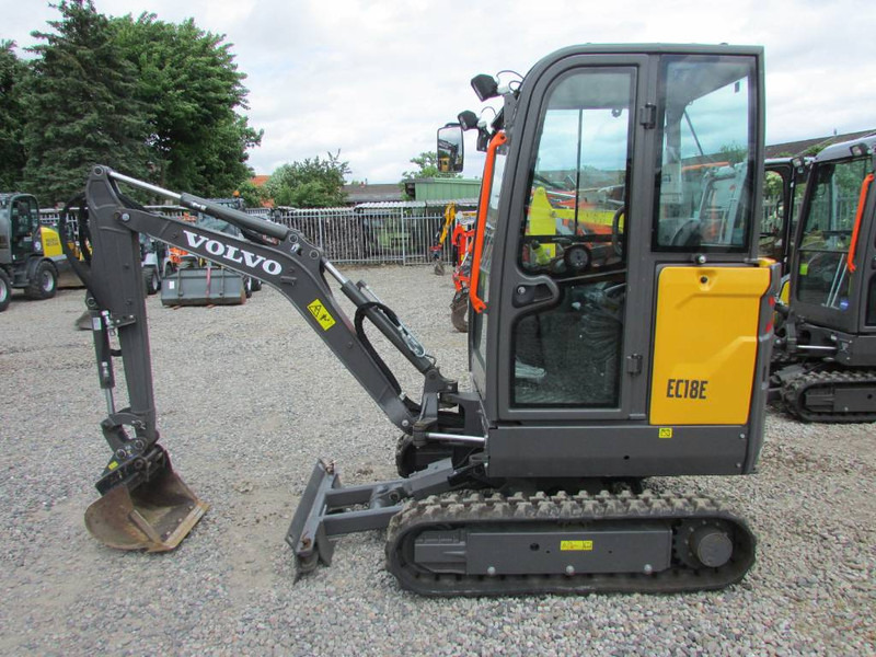 Volvo EC 18 E Minibagger 24.500 EUR - Ekskavator mini: gambar 1 Volvo EC 18 E Minibagger 24.500 EUR - Ekskavator mini: gambar 1