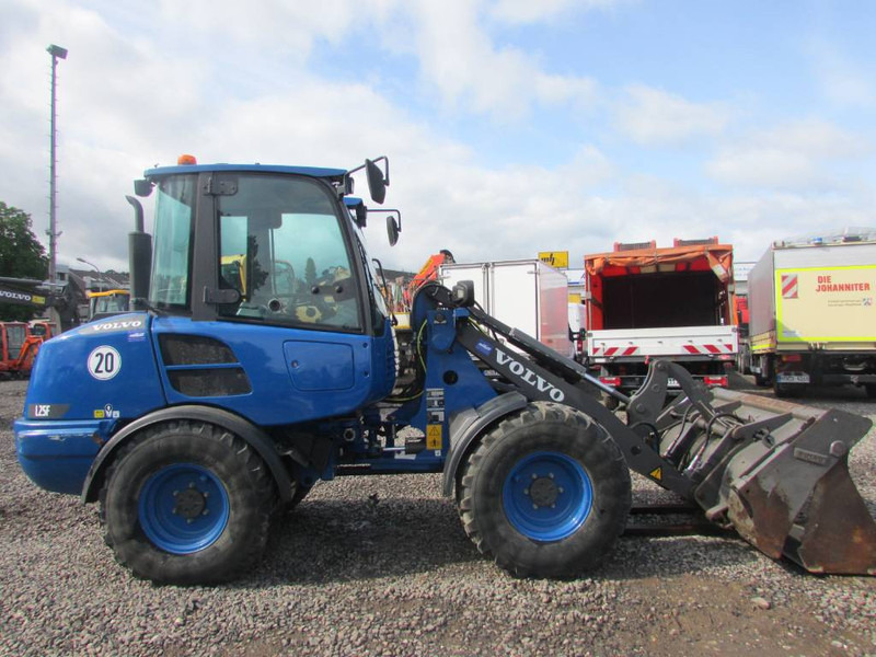 Volvo L 25 F Radlader 39.000 EUR - Wheel loader: gambar 5 Volvo L 25 F Radlader 39.000 EUR - Wheel loader: gambar 5