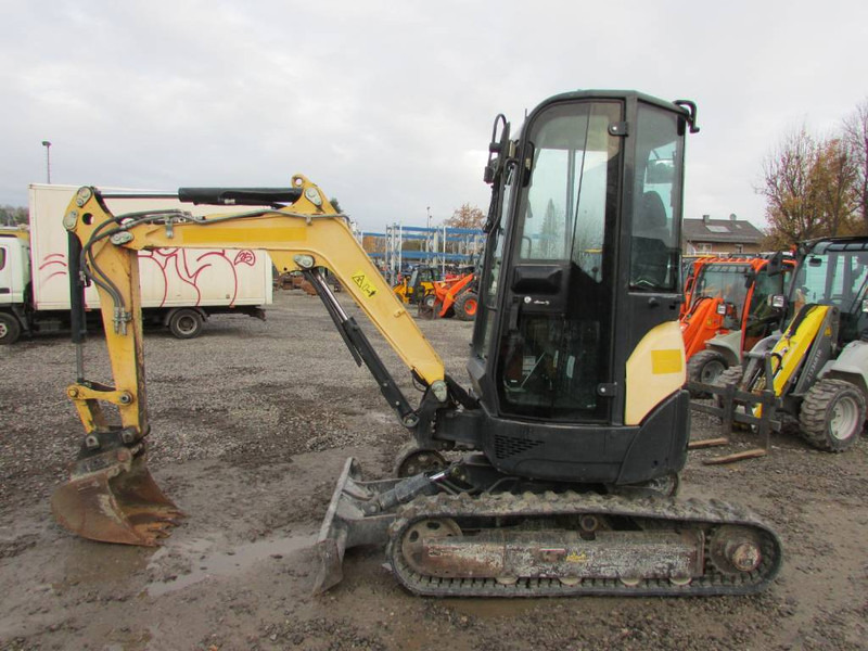 Yanmar Vio 25-4 Minibagger 19.500 EUR - Ekskavator mini: gambar 1 Yanmar Vio 25-4 Minibagger 19.500 EUR - Ekskavator mini: gambar 1
