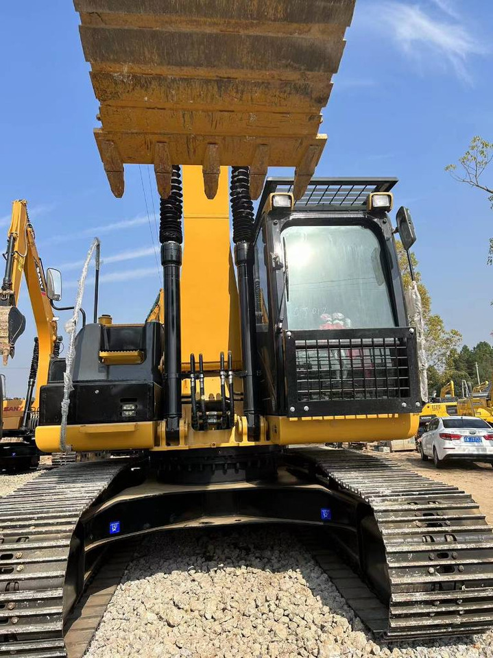 Ekskavator perayap CAT 320D2: gambar 7