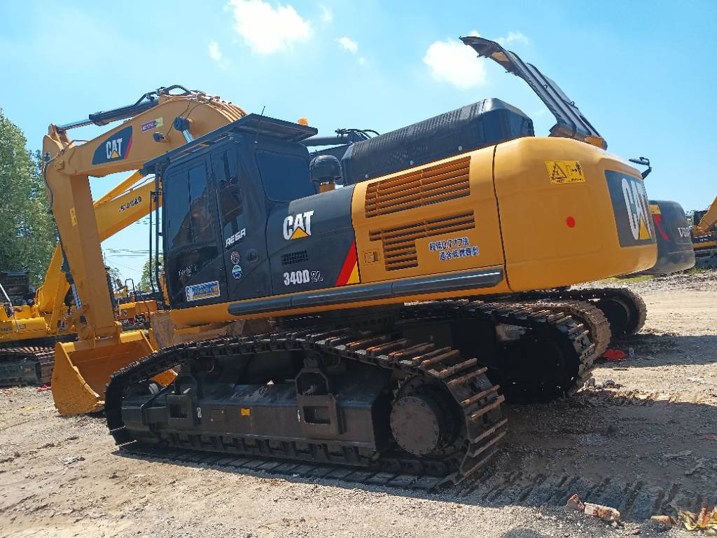 CAT 340D2L - Ekskavator perayap: gambar 1 CAT 340D2L - Ekskavator perayap: gambar 1