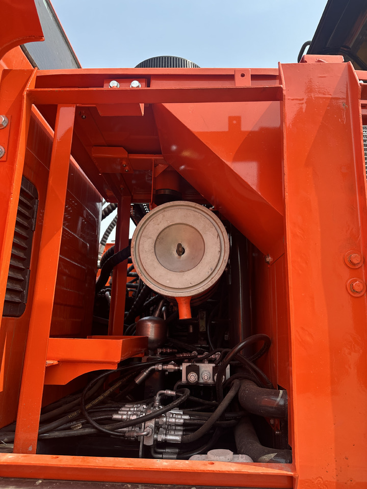 DOOSAN DX225LC-9C - Ekskavator perayap: gambar 4 DOOSAN DX225LC-9C - Ekskavator perayap: gambar 4