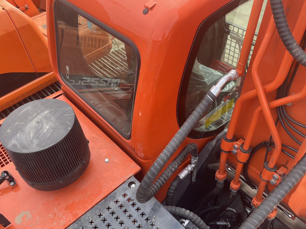 Ekskavator perayap DOOSAN DX225LC-9C: gambar 6