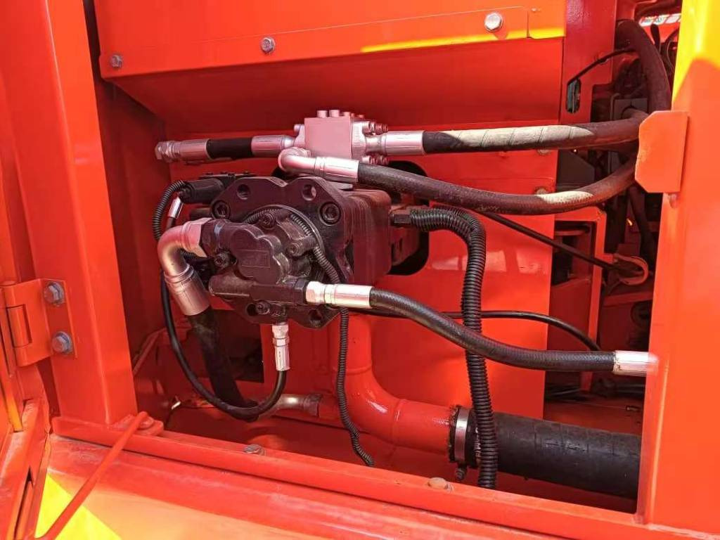 Doosan DX150 - Ekskavator perayap: gambar 2 Doosan DX150 - Ekskavator perayap: gambar 2