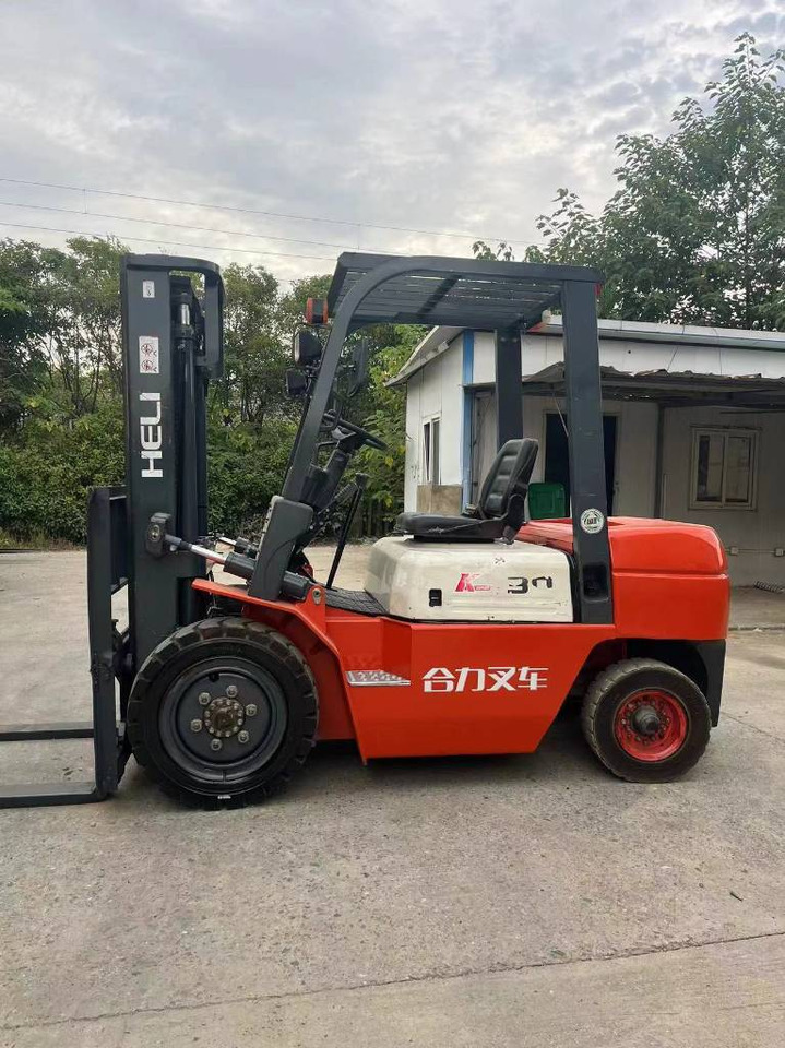 Heli K30 - Forklift: gambar 2 Heli K30 - Forklift: gambar 2