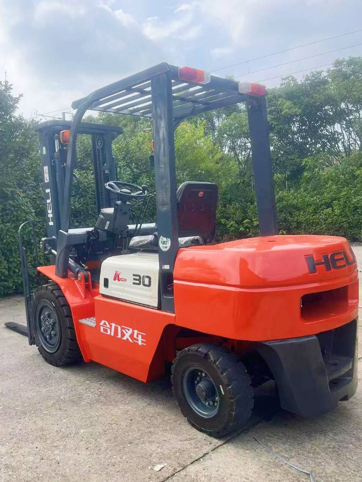 Heli K30 - Forklift: gambar 1 Heli K30 - Forklift: gambar 1