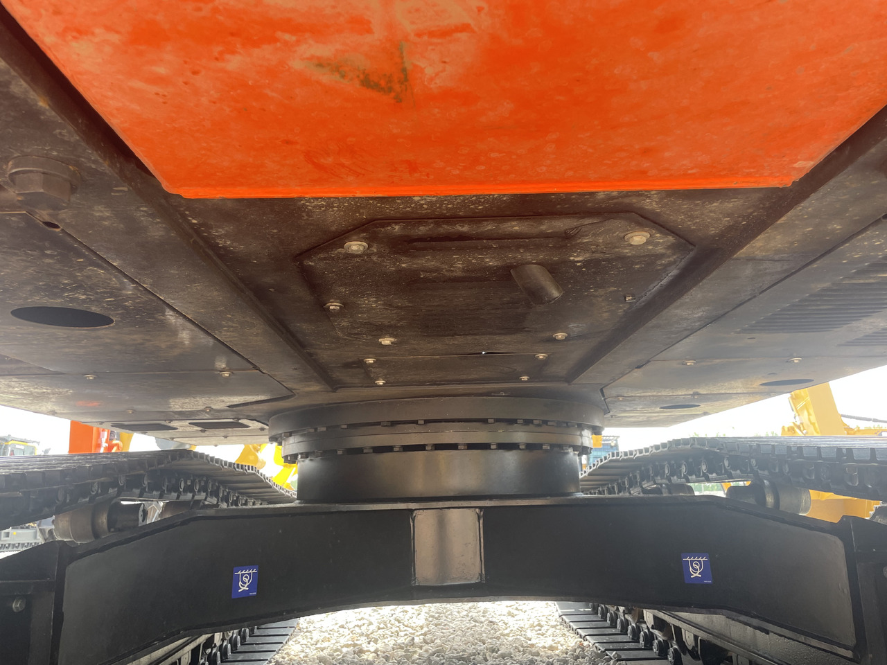 Hitachi ZX200 - Ekskavator perayap: gambar 4 Hitachi ZX200 - Ekskavator perayap: gambar 4