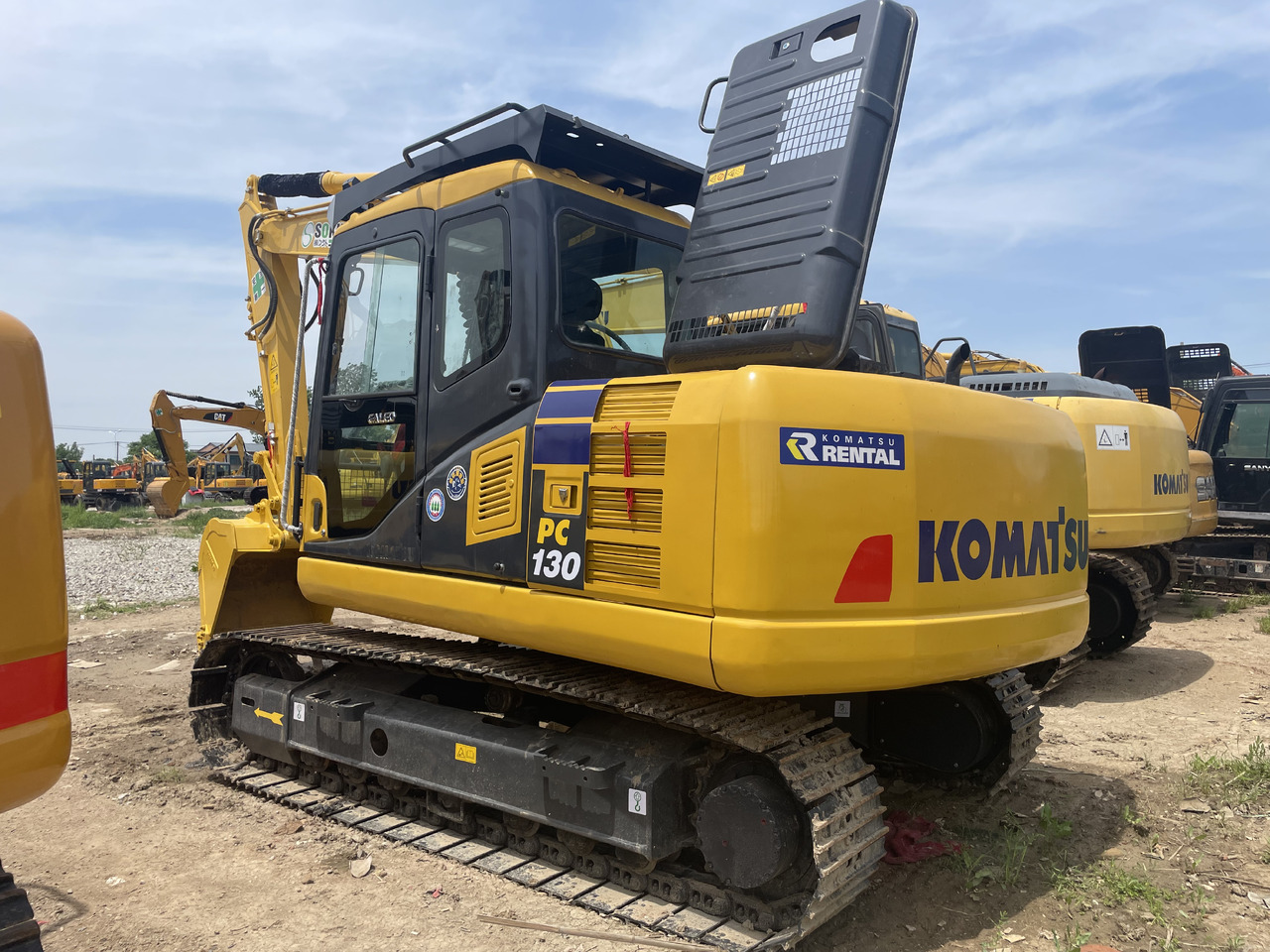 KOMATSU PC 130-7 - Ekskavator mini: gambar 1 KOMATSU PC 130-7 - Ekskavator mini: gambar 1