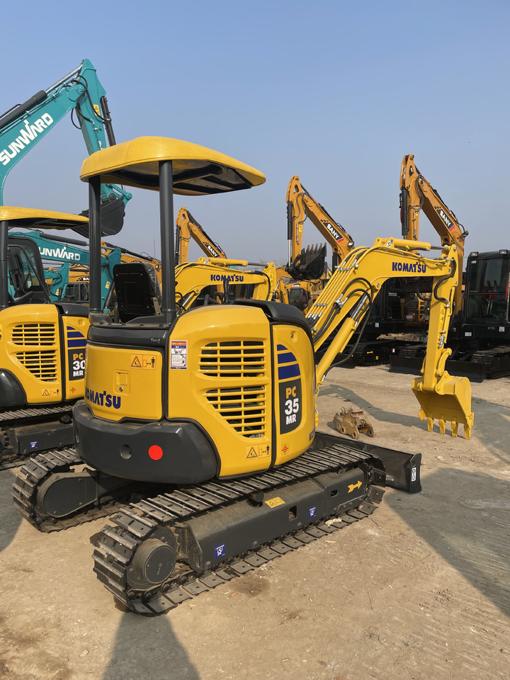 KOMATSU PC 35 MR-3 - Ekskavator perayap: gambar 4 KOMATSU PC 35 MR-3 - Ekskavator perayap: gambar 4