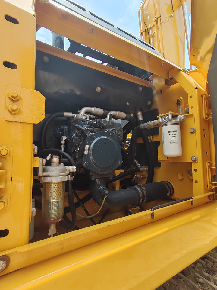 KOMATSU PC160 - Ekskavator perayap: gambar 5 KOMATSU PC160 - Ekskavator perayap: gambar 5