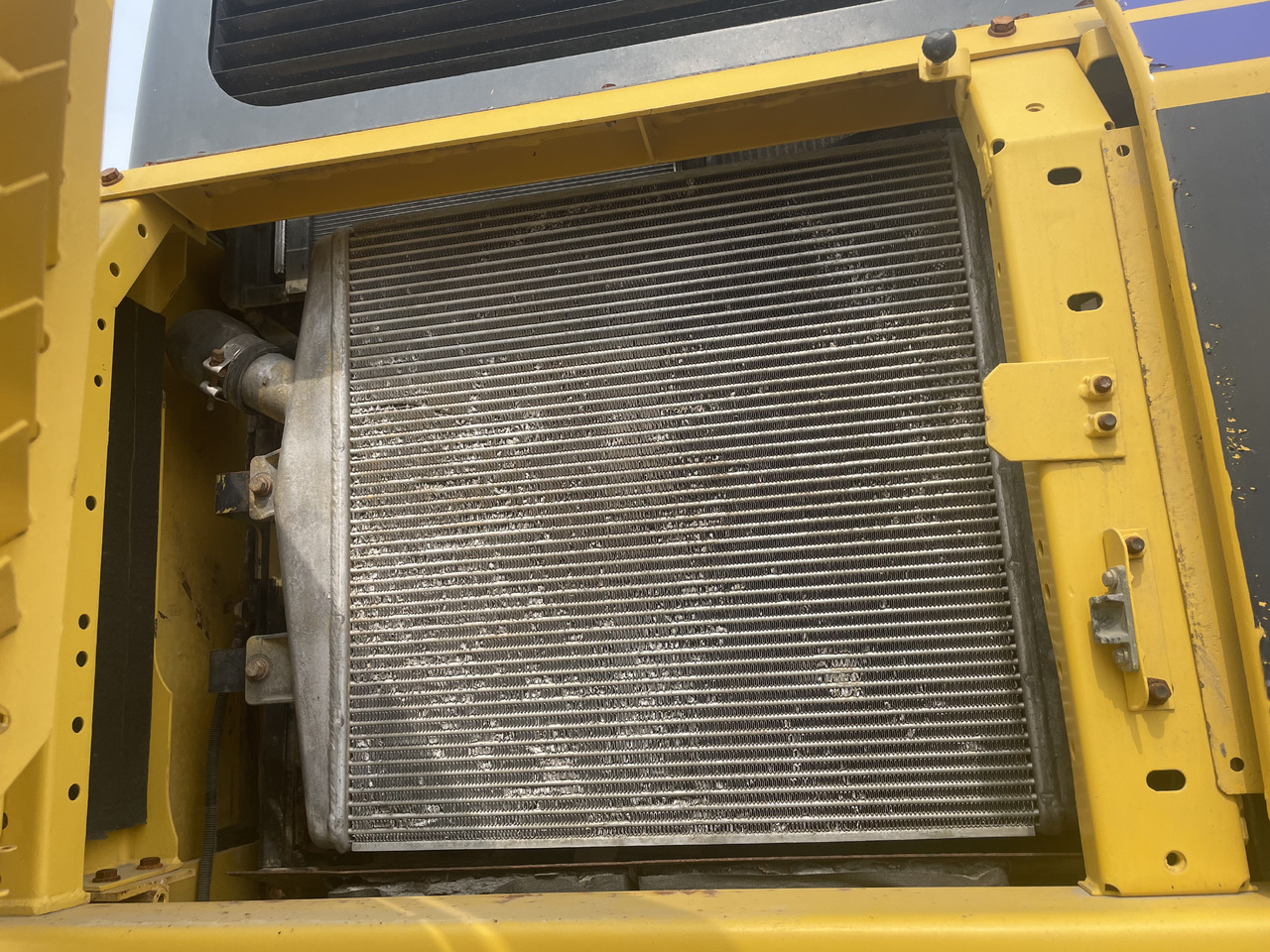 KOMATSU PC400-8R - Ekskavator perayap: gambar 3 KOMATSU PC400-8R - Ekskavator perayap: gambar 3