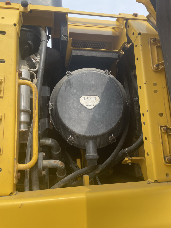 KOMATSU PC400-8R - Ekskavator perayap: gambar 4 KOMATSU PC400-8R - Ekskavator perayap: gambar 4