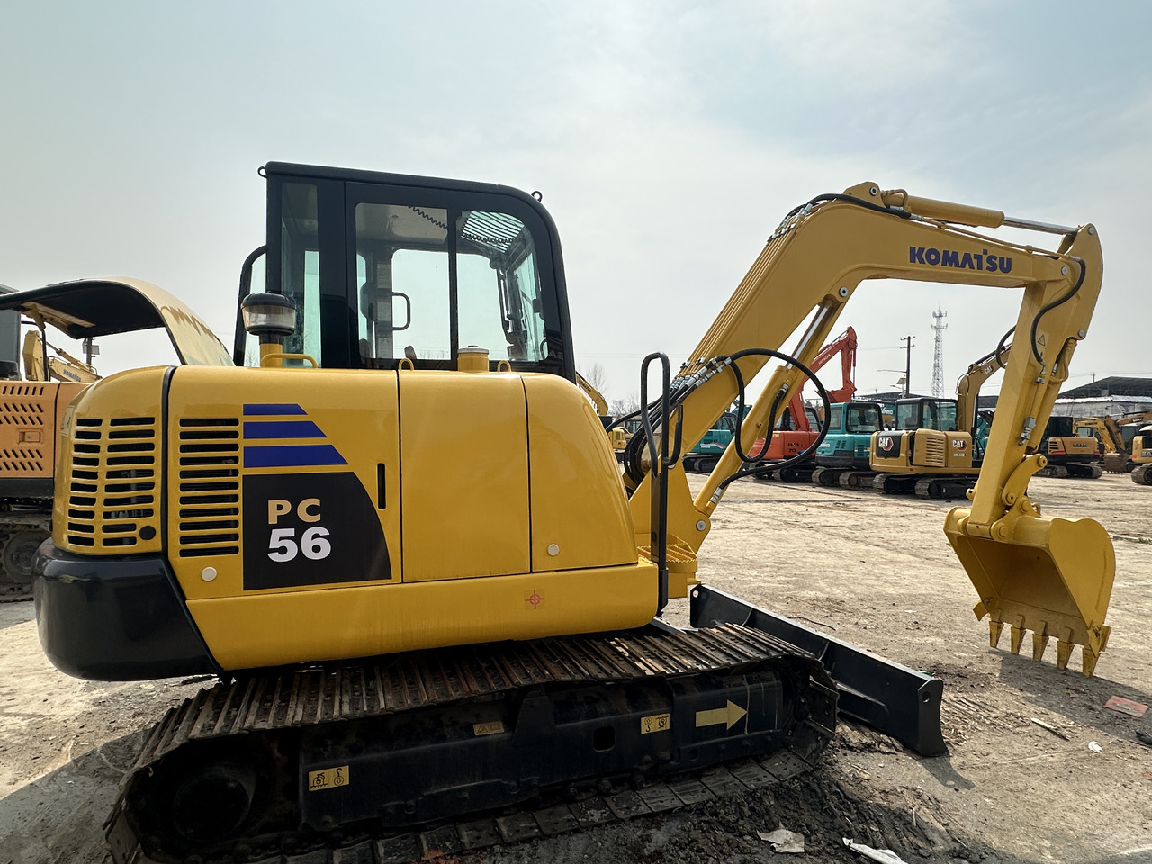 KOMATSU PC56-3 - Ekskavator mini: gambar 2 KOMATSU PC56-3 - Ekskavator mini: gambar 2
