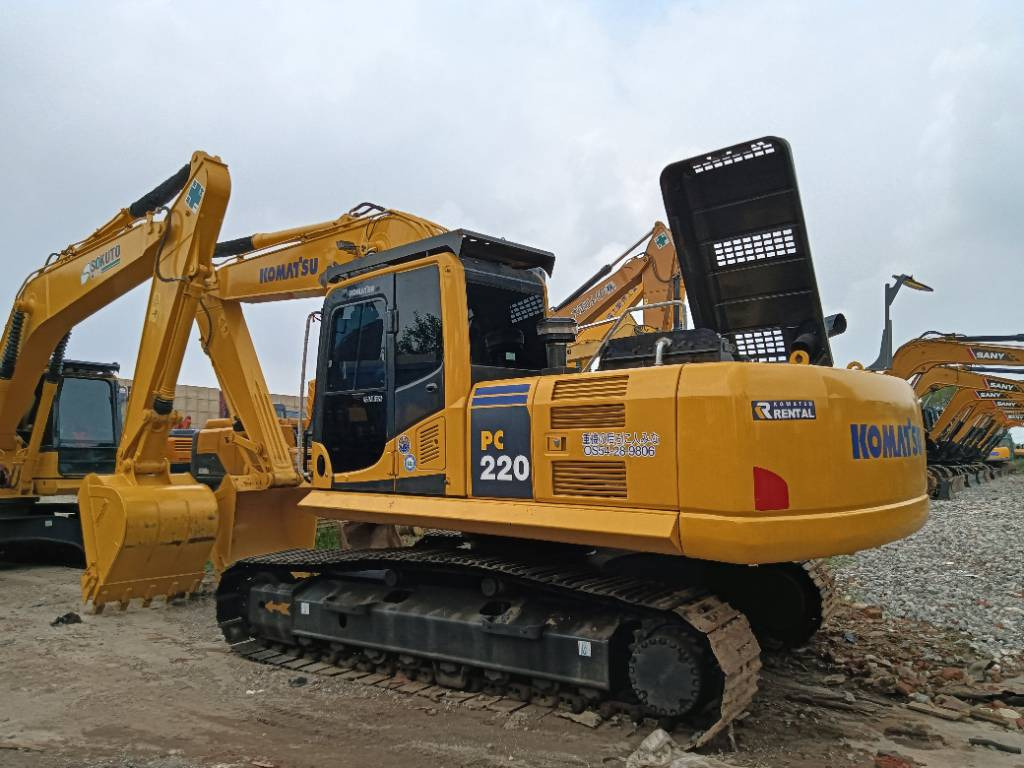 Komatsu PC 220-8 - Ekskavator perayap: gambar 1 Komatsu PC 220-8 - Ekskavator perayap: gambar 1