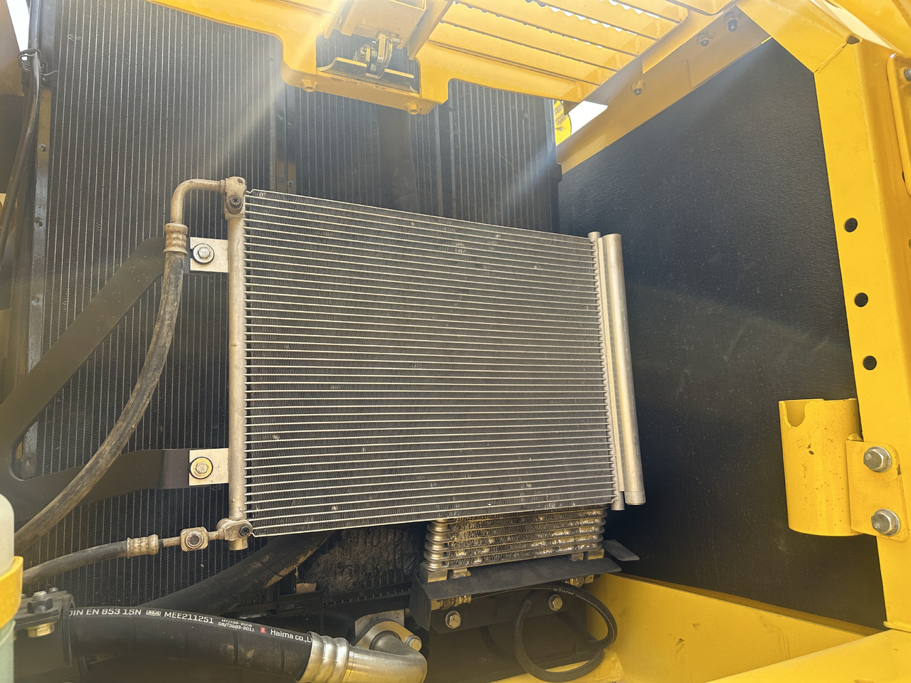 Komatsu PC 240 LC-8 - Ekskavator perayap: gambar 4 Komatsu PC 240 LC-8 - Ekskavator perayap: gambar 4