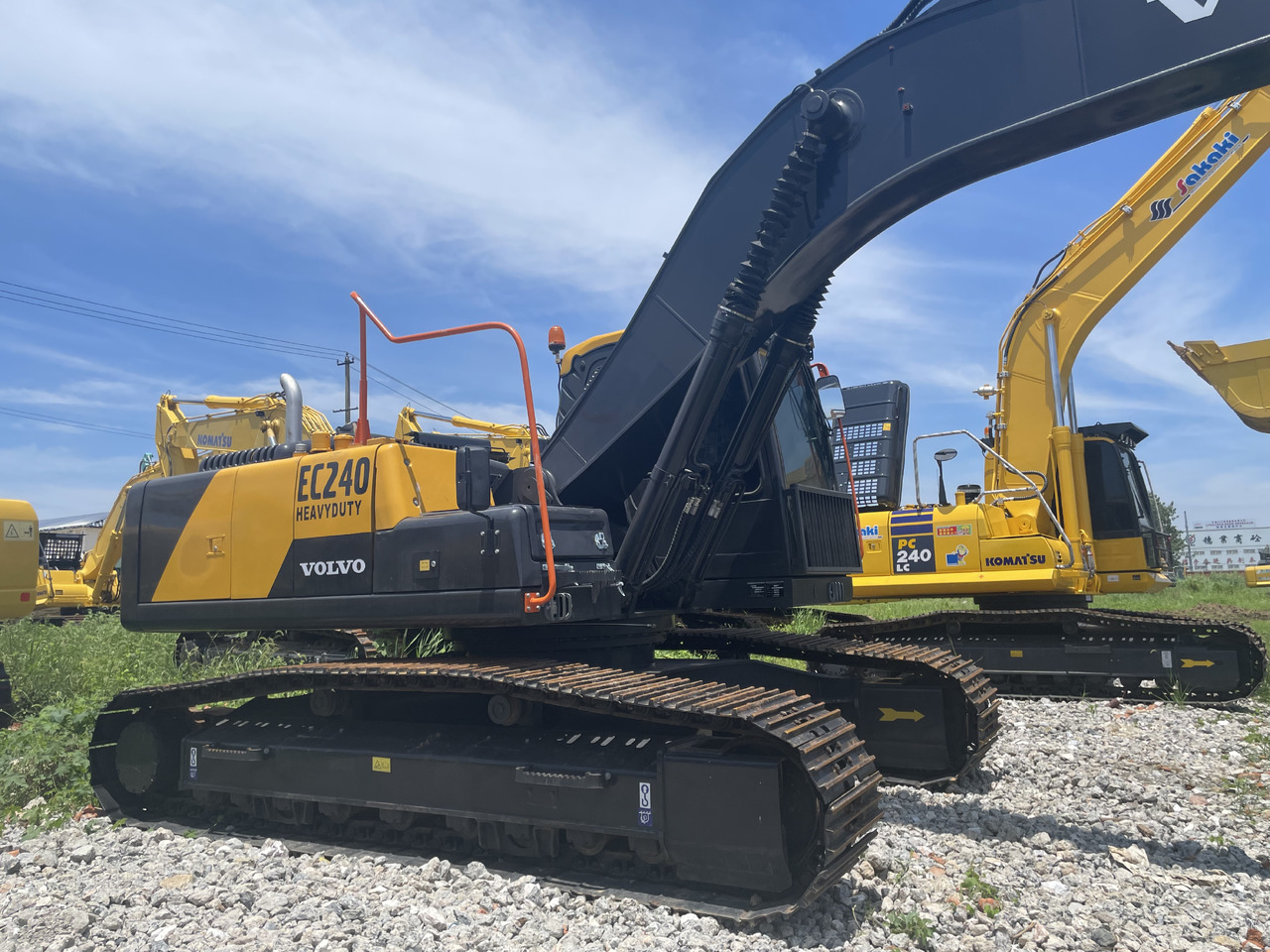 VOLVO EC240 - Ekskavator perayap: gambar 3 VOLVO EC240 - Ekskavator perayap: gambar 3