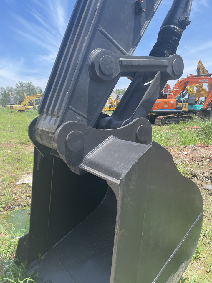 VOLVO EC240 - Ekskavator perayap: gambar 4 VOLVO EC240 - Ekskavator perayap: gambar 4