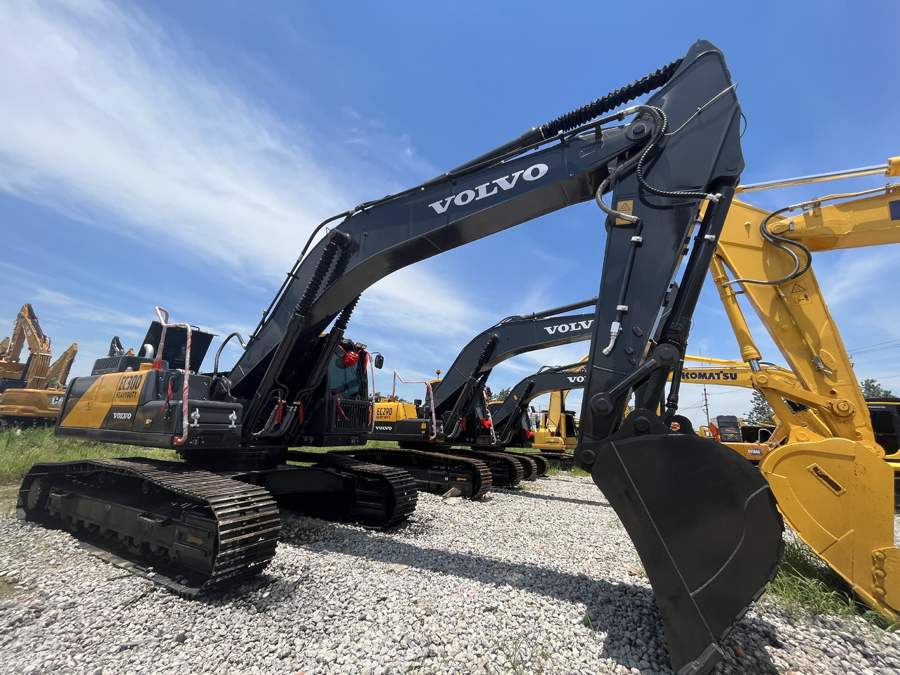Volvo EC300DL - Ekskavator perayap: gambar 2 Volvo EC300DL - Ekskavator perayap: gambar 2