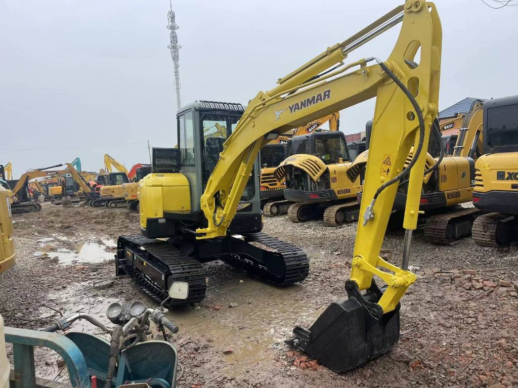 Yanmar Vio 55 - Ekskavator mini: gambar 2 Yanmar Vio 55 - Ekskavator mini: gambar 2