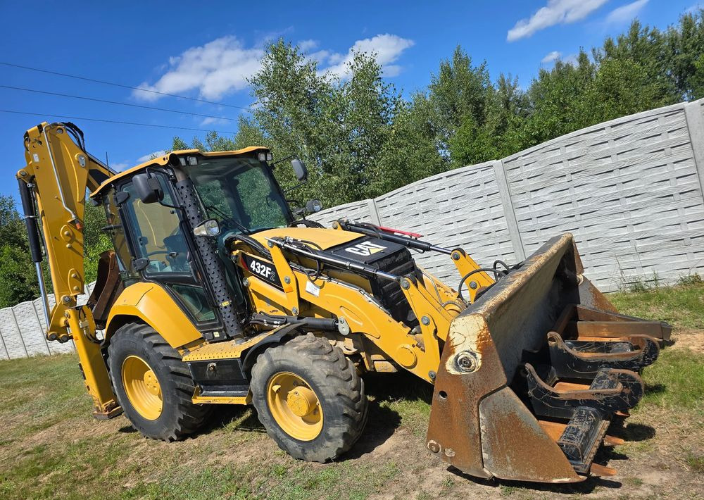 Caterpillar - Backhoe loader: gambar 2 Caterpillar - Backhoe loader: gambar 2