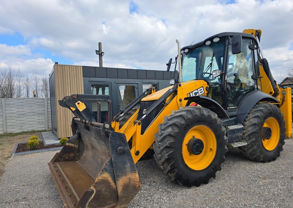 JCB - Backhoe loader: gambar 1 JCB - Backhoe loader: gambar 1