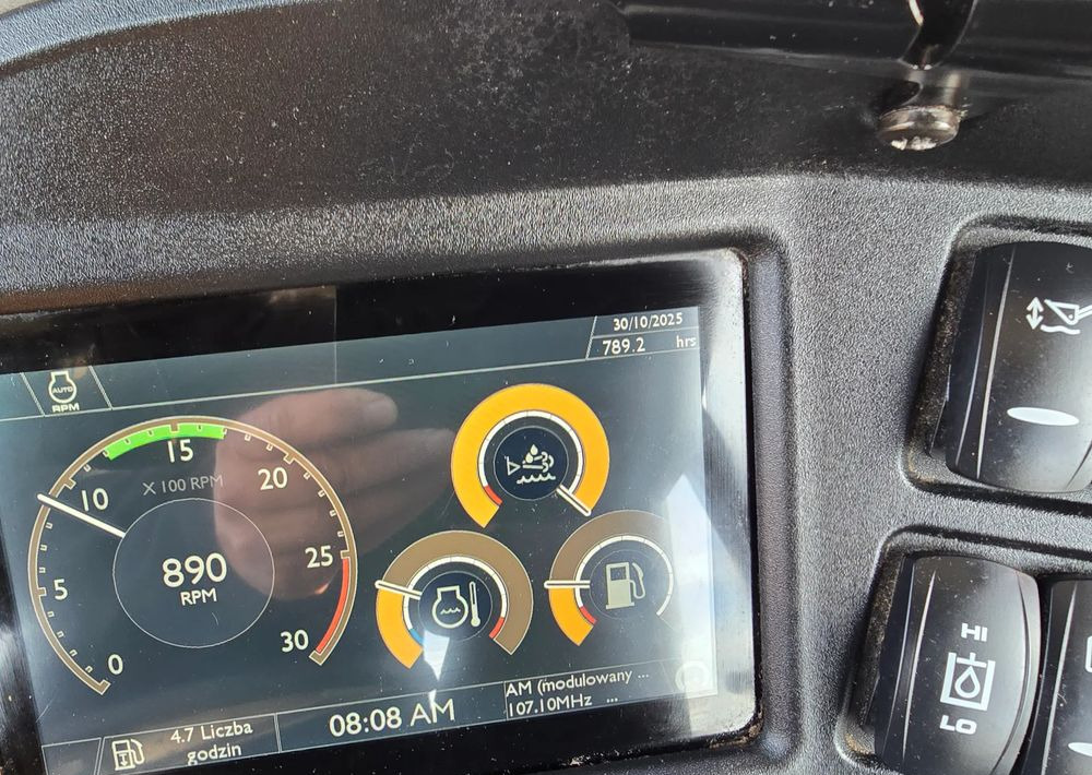 JCB - Backhoe loader: gambar 3 JCB - Backhoe loader: gambar 3