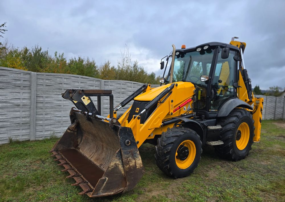 JCB - Backhoe loader: gambar 1 JCB - Backhoe loader: gambar 1