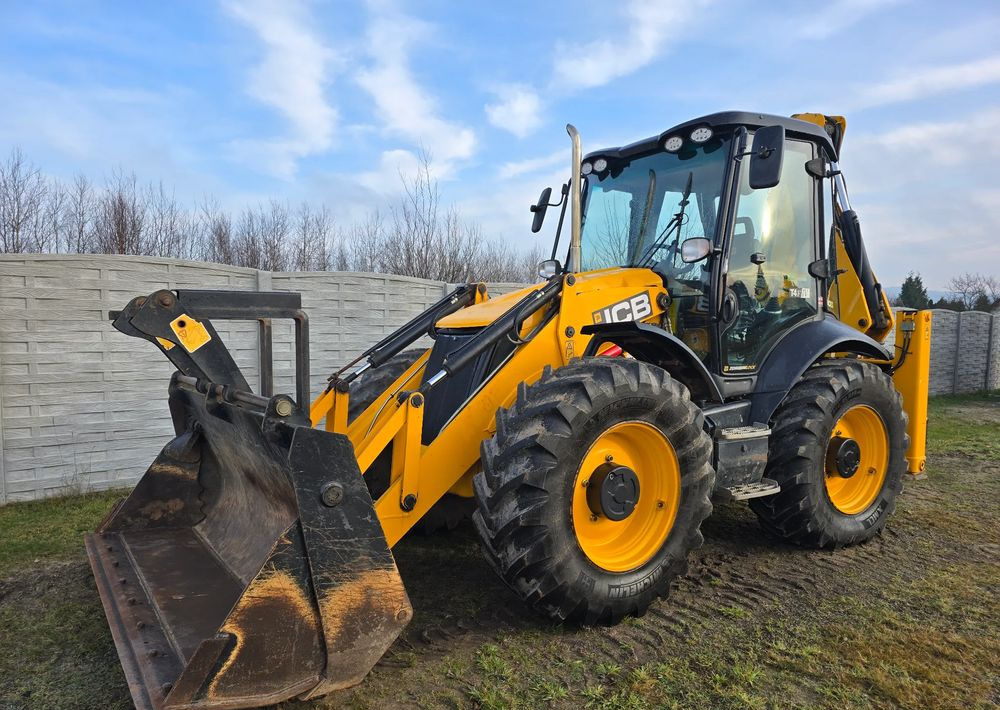 JCB - Backhoe loader: gambar 1 JCB - Backhoe loader: gambar 1