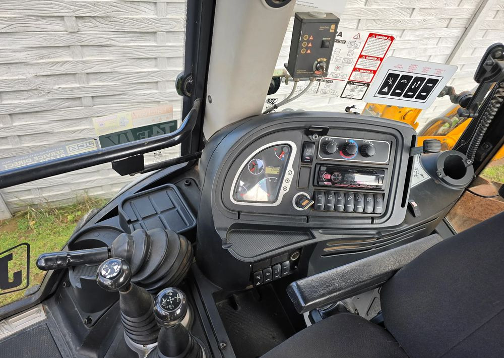 JCB - Backhoe loader: gambar 5 JCB - Backhoe loader: gambar 5