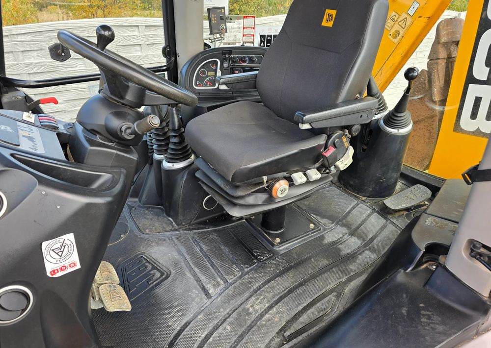 JCB - Backhoe loader: gambar 3 JCB - Backhoe loader: gambar 3