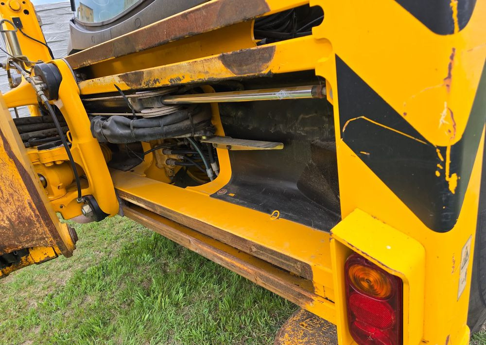 Backhoe loader JCB: gambar 10