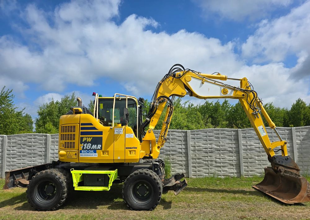 Komatsu - Ekskavator roda: gambar 1 Komatsu - Ekskavator roda: gambar 1
