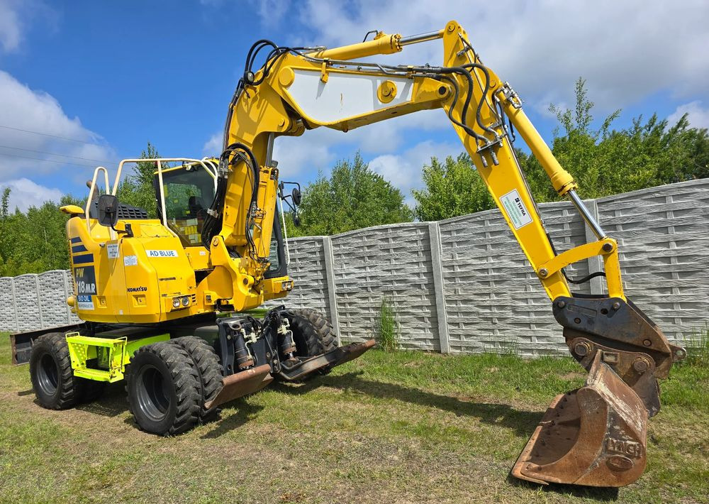 Komatsu - Ekskavator roda: gambar 2 Komatsu - Ekskavator roda: gambar 2