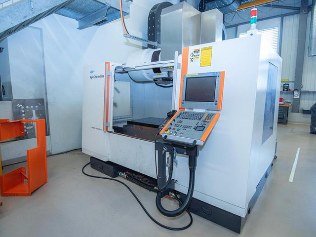 GF AGIECHARMILLES MIKRON VCE 1200 Pro - Peralatan konstruksi: gambar 1 GF AGIECHARMILLES MIKRON VCE 1200 Pro - Peralatan konstruksi: gambar 1