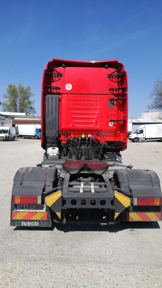 IVECO AS440T/FP-LT - Tractor head: gambar 4 IVECO AS440T/FP-LT - Tractor head: gambar 4