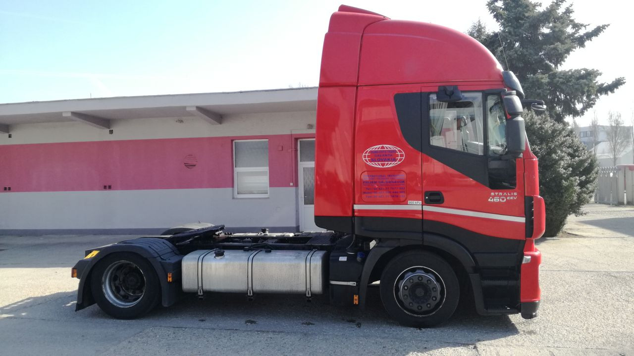 IVECO AS440T/FP-LT - Tractor head: gambar 2 IVECO AS440T/FP-LT - Tractor head: gambar 2