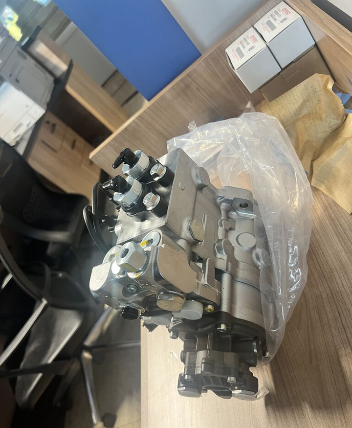 Bosch 2024 Bosch 420DCİ truck - Pompa bahan bakar untuk Truk: gambar 1 Bosch 2024 Bosch 420DCİ truck - Pompa bahan bakar untuk Truk: gambar 1