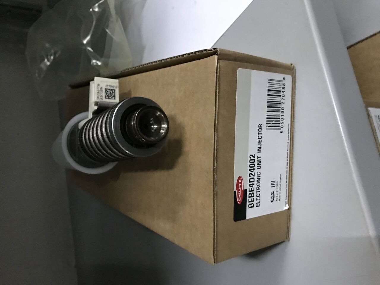 Delphi 2018 BEBE4D24002 Volvo RENAULT-VOLVO truck - Injektor untuk Truk: gambar 2 Delphi 2018 BEBE4D24002 Volvo RENAULT-VOLVO truck - Injektor untuk Truk: gambar 2