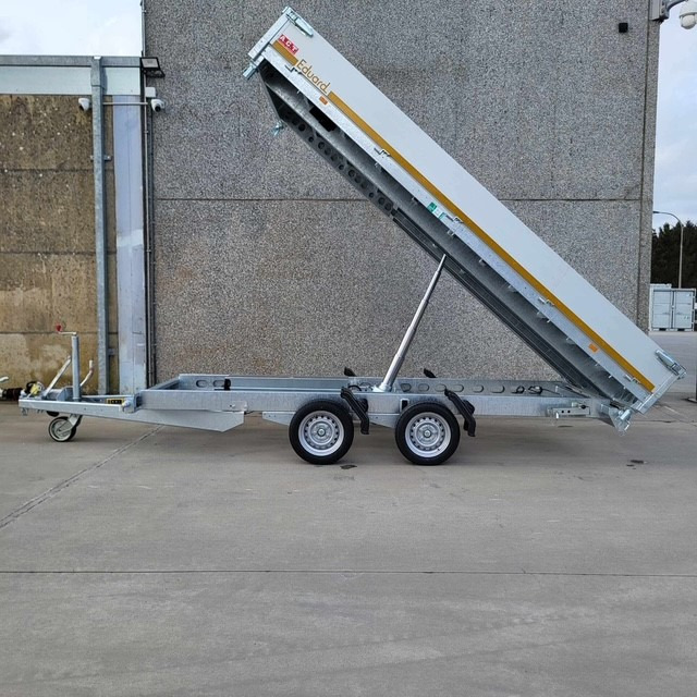 EDUARD TRI BENNE 406X200 - Trailer jungkit: gambar 4 EDUARD TRI BENNE 406X200 - Trailer jungkit: gambar 4