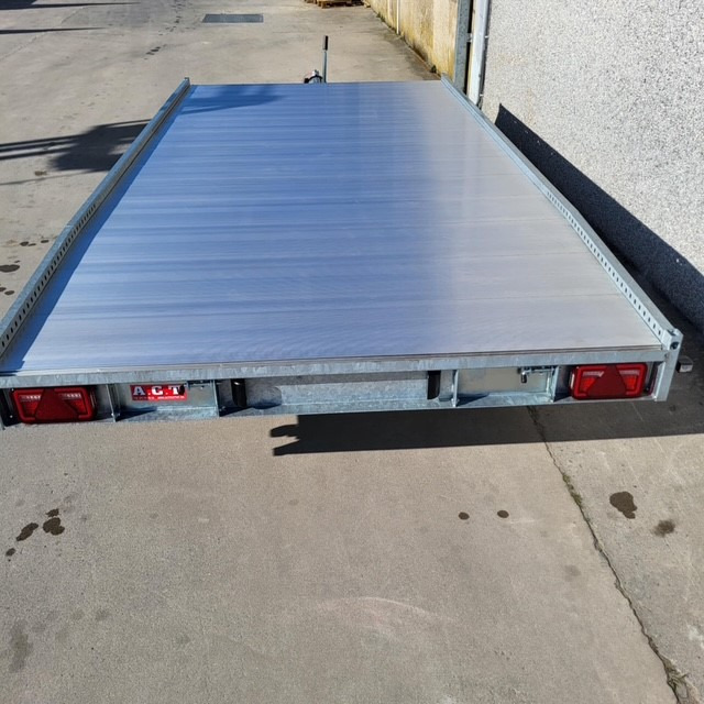 HULCO CARRAX 2 - Edition GO GETTER - Trailer low bed: gambar 1 HULCO CARRAX 2 - Edition GO GETTER - Trailer low bed: gambar 1
