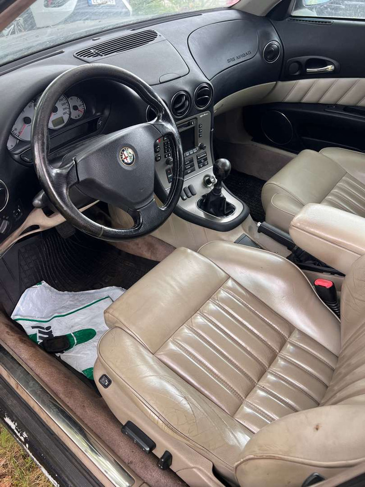 1999 Alfa Romeo 166 - Mobil sedan: gambar 4 1999 Alfa Romeo 166 - Mobil sedan: gambar 4