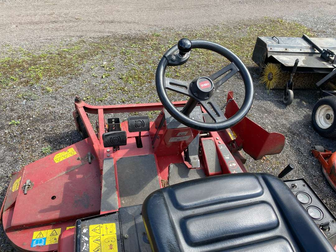 Mesin pemotong rumput 1999 Groundsmaster 223-D Sitteklipper: gambar 7