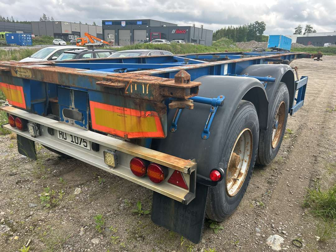 2004 Container-henger TURBO`HOET CONTAINERSEMITRAILER EU-godkjent - Semi-trailer pengangkut mobil: gambar 3 2004 Container-henger TURBO`HOET CONTAINERSEMITRAILER EU-godkjent - Semi-trailer pengangkut mobil: gambar 3