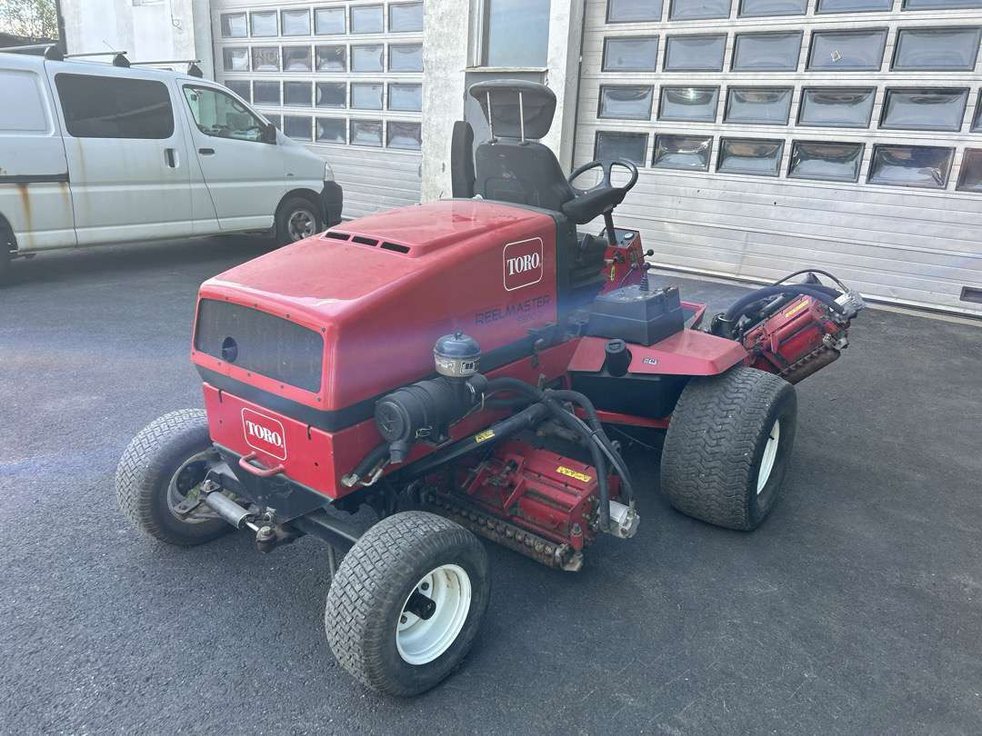 2006 sittegressklipper til golfbane - Mesin pemotong rumput: gambar 3 2006 sittegressklipper til golfbane - Mesin pemotong rumput: gambar 3