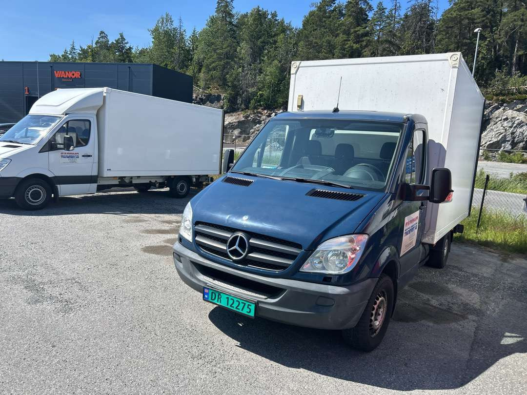 2008 Skapbil 8 paller MERCEDES-BENZ SPRINTER - Van box: gambar 1 2008 Skapbil 8 paller MERCEDES-BENZ SPRINTER - Van box: gambar 1
