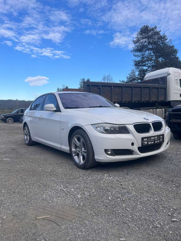 2009 BMW 316i Facelift (se mangellapp) - rep.-objekt - Mobil sedan: gambar 3 2009 BMW 316i Facelift (se mangellapp) - rep.-objekt - Mobil sedan: gambar 3